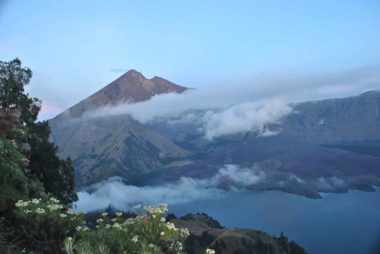 The Ultimate Guide to Trekking Mount Rinjani: Why It Belongs on Your Bucket List